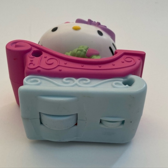 2011 McDonalds Hello Kitty in Sled Sleigh Sanrio Happy Meal Toy - Picture 5 of 9